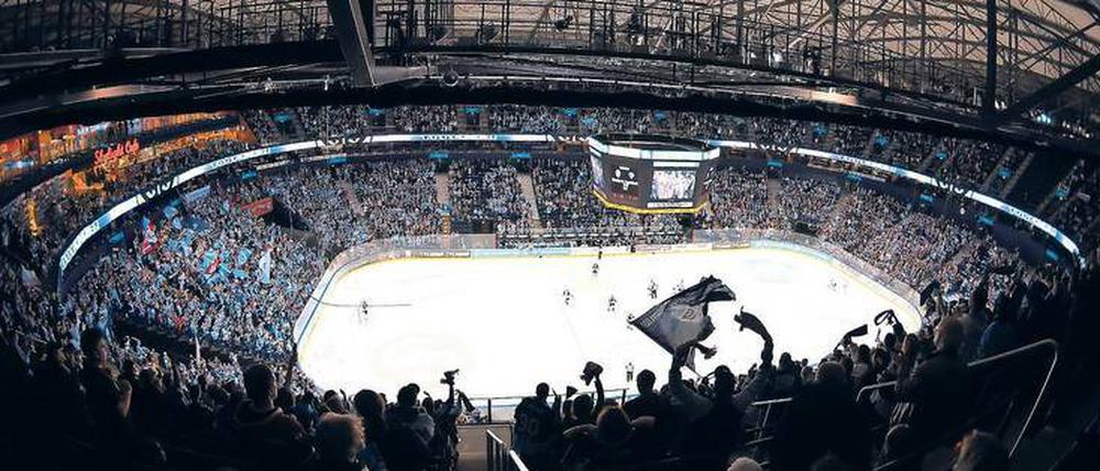 Deutschlands schönste Halle? Kann schon sein. Aber Eishockey wird neben dem Volksparkstadion womöglich erst einmal nicht mehr gespielt.