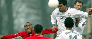 2003. Damals spielte noch Bayern München gegen Energie Cottbus - hier mit Michael Ballack.