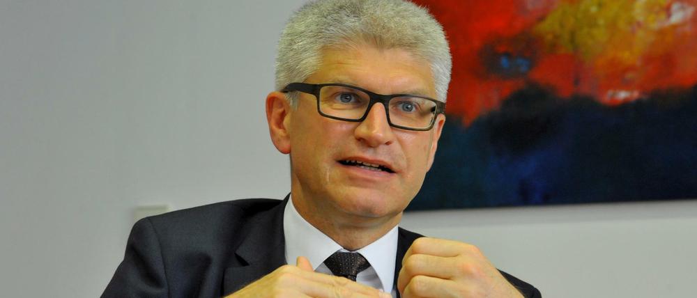 Klaus Schraudner, Chef der Pax-Bank. 