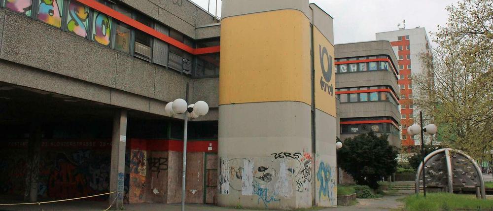 Die Postruine in Spandau soll bald abgerissen werden.