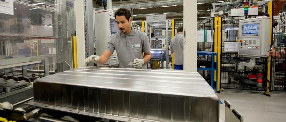 Die Produktion von Lithium-Ionen-Batterie in Kamenz (Sachsen) stellte Daimler Ende 2015 ein.