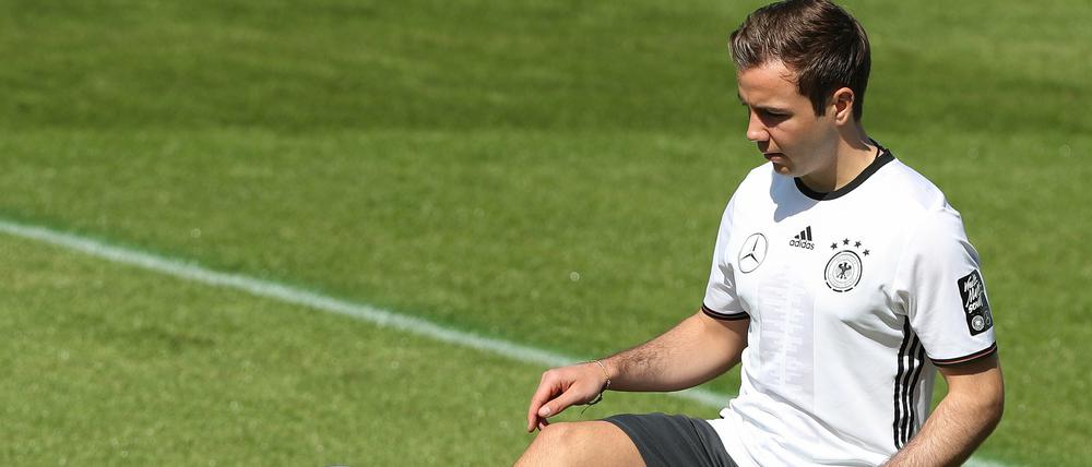 Ausgebremst. Mario Götze will bei der EM glänzen und beim FC Bayern bleiben.