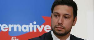 André Yorulmaz bei seiner Vorstellung als designierter Generalsekretär der AfD im Juni 2015 in Berlin. 