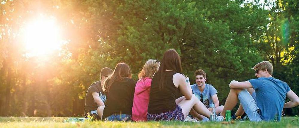 Park statt Büro. Die künftigen Berufseinsteiger wollen viel Freizeit. Arbeitgeber werden sich darauf einstellen müssen. 