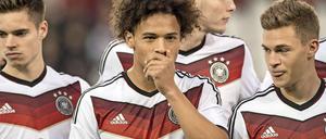 Zusammen ein Länderspiel bei den Großen: Weigl, Sané und Kimmich (von links).