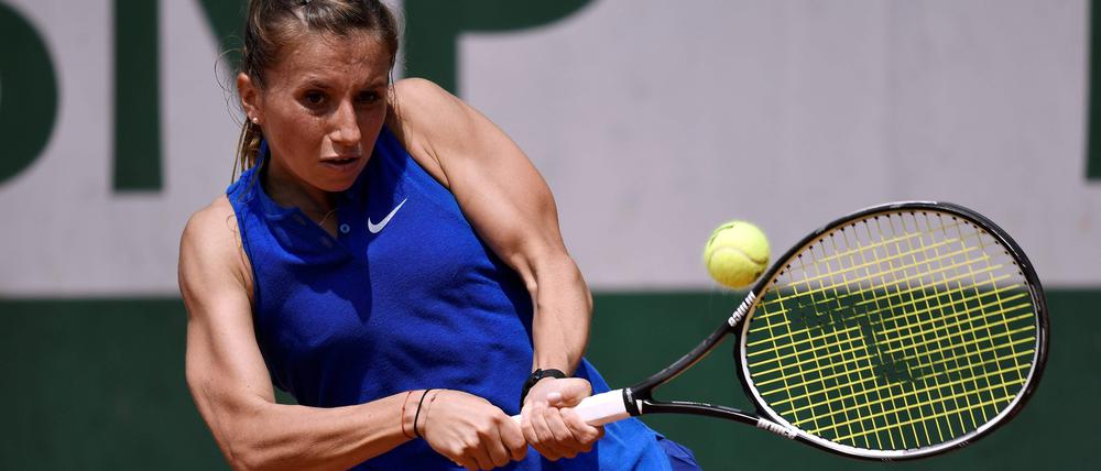 Viel Kraft, zu wenig Glück. Annika Beck am Freitag bei ihrem Spiel in Paris.