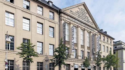 Verbunden. Das Museum für Fotografie in der Jebensstraße...
