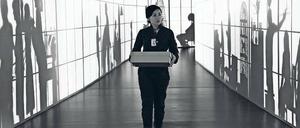 Schattenreich. Die intergalaktische Postbotin Yoko Suzuki (Megumi Kagurazaka) braucht elf Jahre für 81 Pakete.