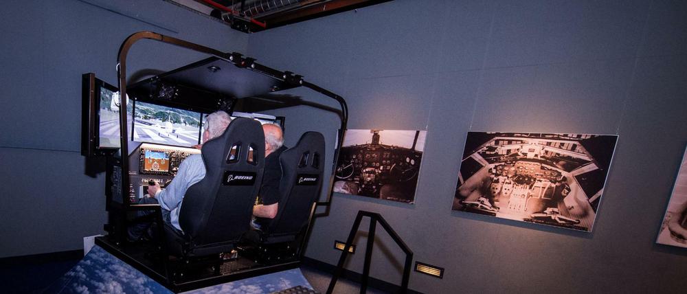 Die Firma Boeing stellt dem Deutschen Technikmuseum anlässlich des 100-jährigen Firmenjubiläums einen Flugsimulator zur Verfügung.