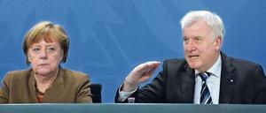 Bundeskanzlerin Angela Merkel (CDU) und der CSU-Vorsitzende Horst Seehofer