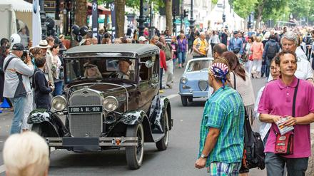 Alte Liebe rostet nicht. So sah es 2015 bei den „Classic Days“ auf dem Ku’damm aus.