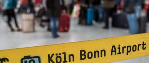 Am Flughafen Köln-Bonn sind am Montagmittag alle Flüge gestoppt worden.