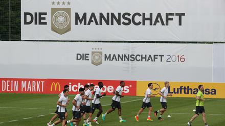 Die deutsche Nationalelf spielt bis 2022 auch für den Privatsender RTL
