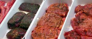 Fleisch in einer Metzgerei.