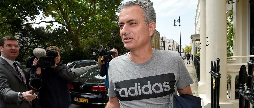Ein edler Tropfen zur Begrüßung? José Mourinho kehrt nach England zurück.