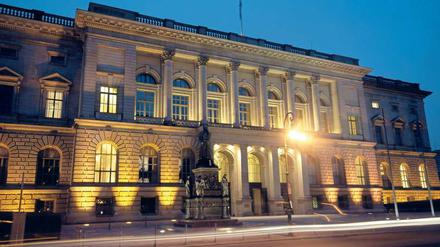Professorinnen im Parlament. An sechs Thementischen wurde im Berliner Abgeordnetenhaus über Genderforschung diskutiert – wenn auch nicht besonders kontrovers.