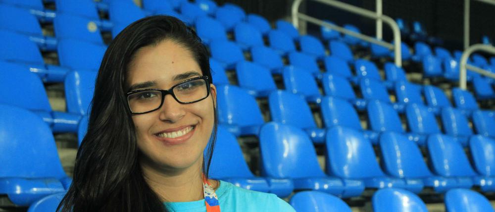 Passionate Arsenal-Supporter from Brazil: Thaís Contarin Silveira.