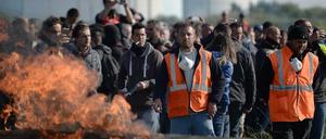 Einer der größten französischen Gewerkschaftsbünde hat Störungen während der Fußball-Europameisterschaft angekündigt.
