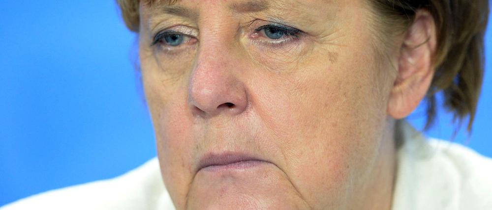 Bundeskanzlerin Angela Merkel (CDU) sieht sich fortgesetzten Anfeindungen ausgesetzt. Führt ihr Kurs zu Machtverlust?
