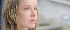Odine Johne, geboren in Stuttgart und seit zehn Jahren mit Unterbrechungen in Berlin lebend, spielt die Hauptrolle der Agnes in Johannes Schmids
