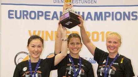 Da ist das Ding: Shan Xiaona, Petrissa Solja, Georgina Pota (von links).