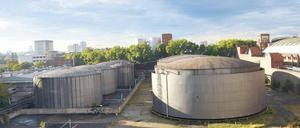 Nur eine „kleine Altlast“ soll es auf dem Industriegelände mit den Öltanks geben. Auf einer Fläche von rund vier Fußballfeldern sollen demnächst 38 Häuser nach Entwürfen von hochrangigen Architekturbüros entstehen. 