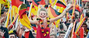 Was werden die Fans dieses Jahr zur Fußball-EM singen. Die Auswahl bislang: dröge.