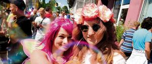 Teilnehmerinnen des Zuges des Liebe.