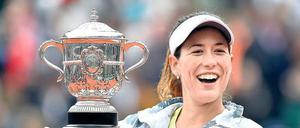 Ein Bild für das Familienalbum. Garbine Muguruza hatte Serena Williams bereits eine der empfindlichsten Niederlage ihrer Karriere beigebracht. Auch am Samstag setzte sich die Spanierin im Finale der French Open gegen die Weltranglistenerste durch.