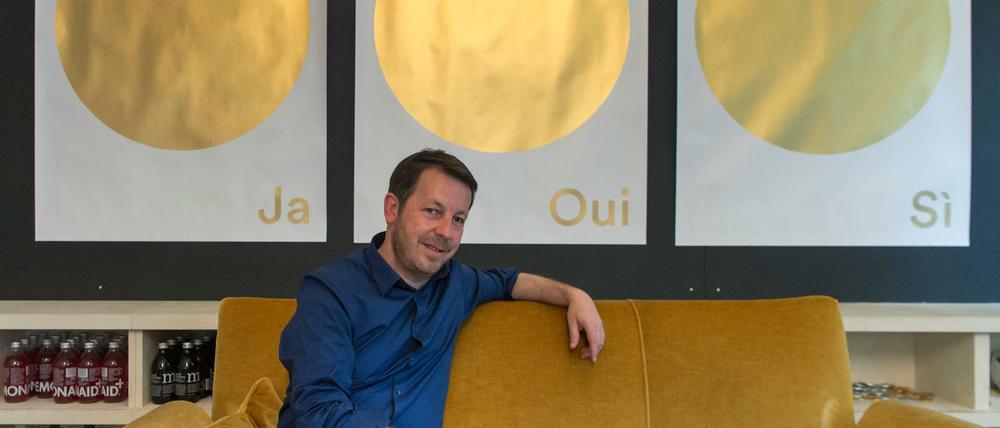 Daniel Häni ist Mitbegründer und Sprecher der Volksinitiative für ein bedingungsloses Grundeinkommen in der Schweiz. 