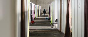 Notunterkünfte helfen nur vorübergehend - langfristig müssen die Geflüchtete eine Wohnung in Berlin finden.