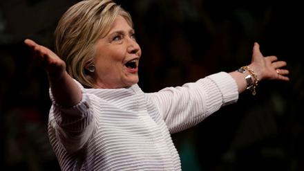 Am Ziel. Hillary Clinton darf jubeln, sie wird Kandidatin der Demokraten.