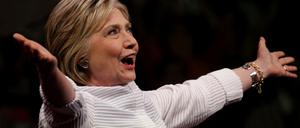 Am Ziel. Hillary Clinton darf jubeln, sie wird Kandidatin der Demokraten.