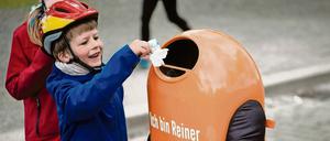 Früh übt sich. Werden die Bewohner dafür sensibilisiert, ihren Abfall in die entsprechenden Behälter zu werfen, liegt weniger Unrat auf der Straße. 