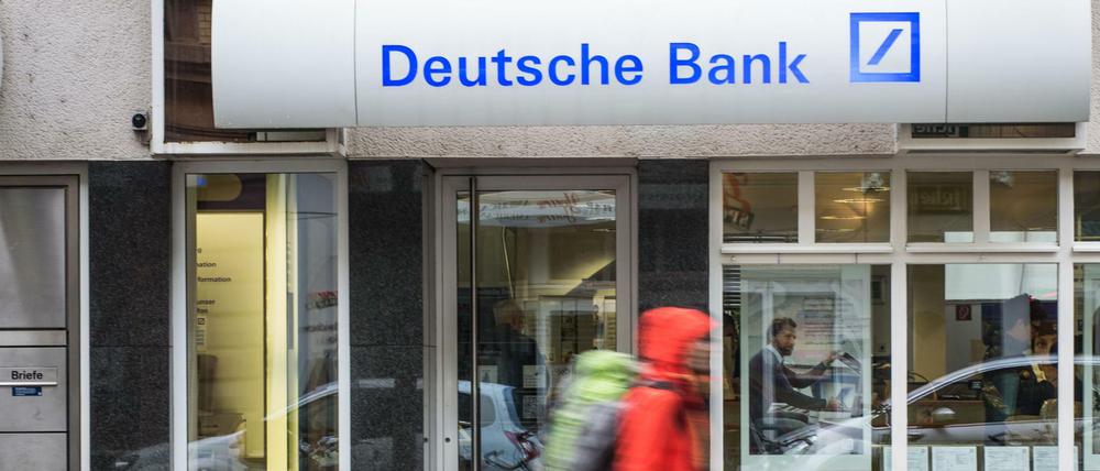 Kunden der Deutschen Bank müssen vorerst auf Kontoauszüge verzichten.