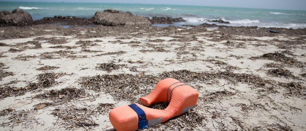 Die Flucht übers Mittelmeer endet für viele Menschen mit dem Tod.