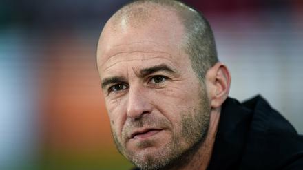 Stimmt nicht. Sagt Mehmet Scholl zu den Gerüchten zur Höhe seines Gehaltes.