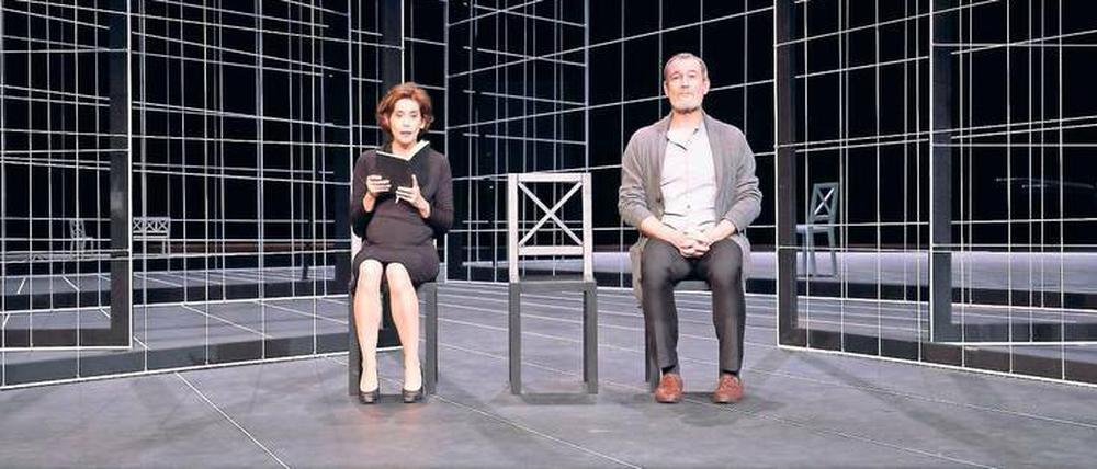 Karin Pfammatter und Heikko Deutschmann als „Sie“ und „Er“.