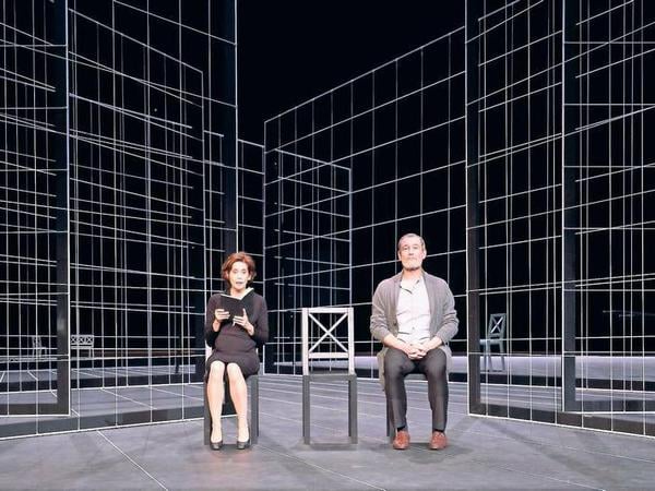 Karin Pfammatter und Heikko Deutschmann als „Sie“ und „Er“.