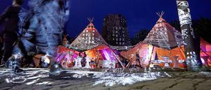 Die Tipis vor dem E-Werk, dem alternativen Kulturort in Weimar, waren das Zentrum des Kultursymposiums.