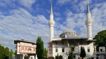 Die Sehitlik-Moschee am Columbiadamm in Neukölln.  