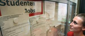 Gesucht. In bestimmten Jobs sind Studierende gefragt. Auch bei der Arbeitsagentur kann man nach Angeboten Ausschau halten. 