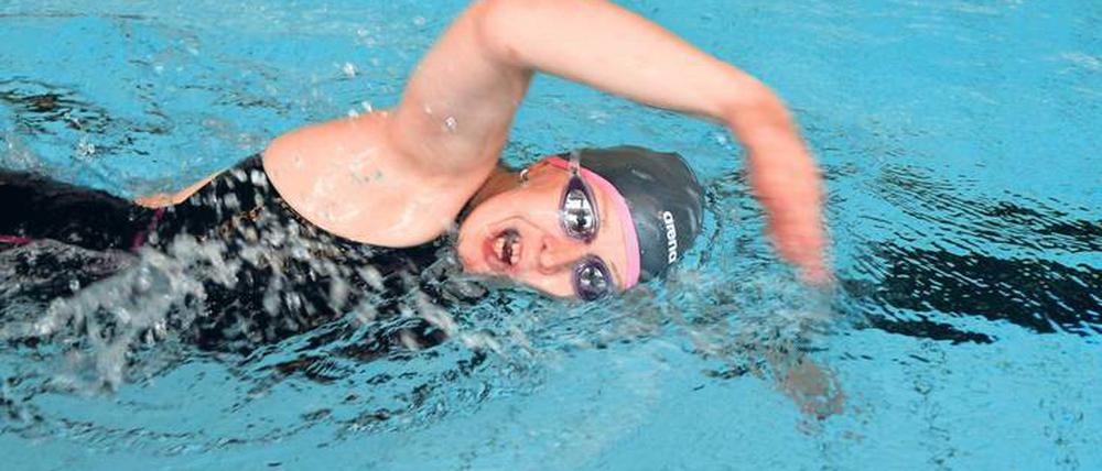 Bianca Tchinda schwimmt jeden Tag.