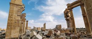 Der zerstörte Triumphbogen in Palmyra