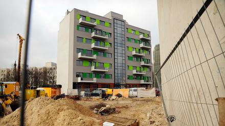 Die Baustelle der Heine-Höfe in der Heinrich-Heine-Straße in Berlin-Kreuzberg. Hier entstehen ausschließlich Eigentumswohnungen.