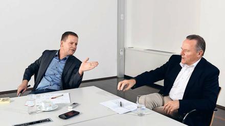 Freundlich abgeneigt: Klaus Lederer (l.), Spitzenkandidat der Linken, und Georg Pazderski von der Berliner AfD.