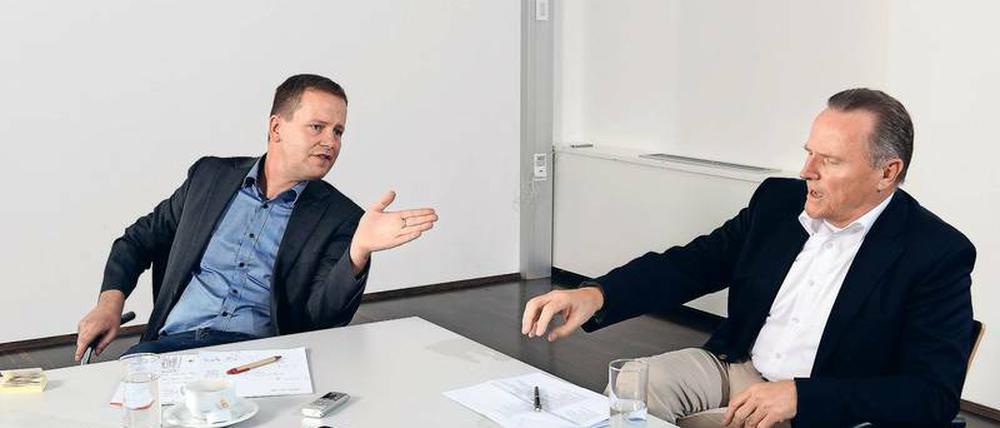 Freundlich abgeneigt: Klaus Lederer (l.), Spitzenkandidat der Linken, und Georg Pazderski von der Berliner AfD.