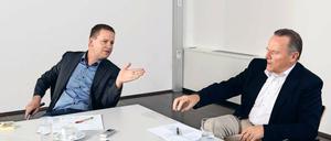 Freundlich abgeneigt: Klaus Lederer (l.), Spitzenkandidat der Linken, und Georg Pazderski von der Berliner AfD.