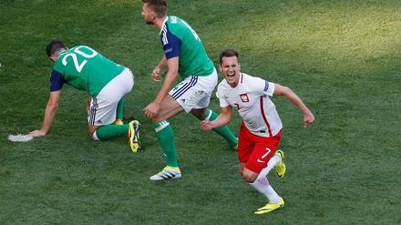 Polens Arkadiusz Milik feiert sein Tor.