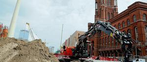 Gebaut wird schon am Roten Rathaus - aber nur für die BVG.